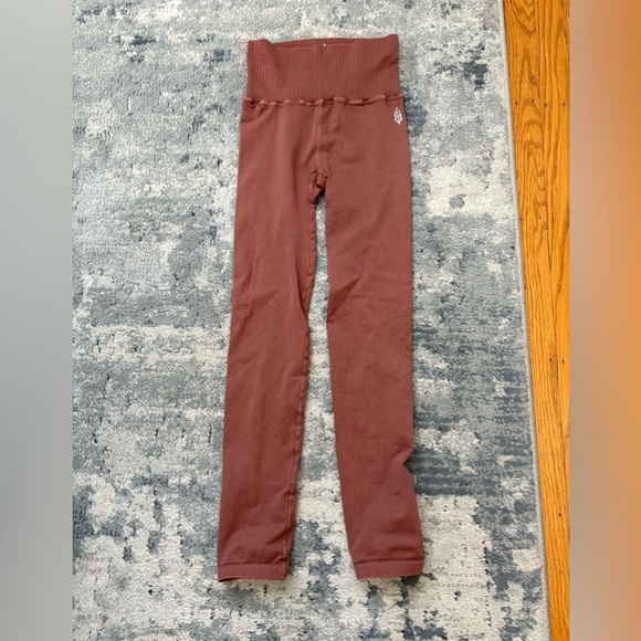 NWOT! FP Movement Good Karma Leggings, Nutmeg, Women’s XS/S - Picture 3 of 7